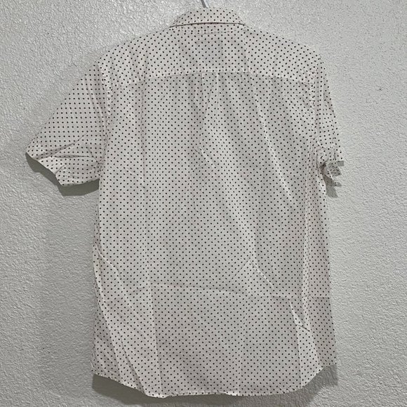 American Eagle Medium Seriously Soft White & Maroon Patterned Button Down Shirt - Picture 3 of 6